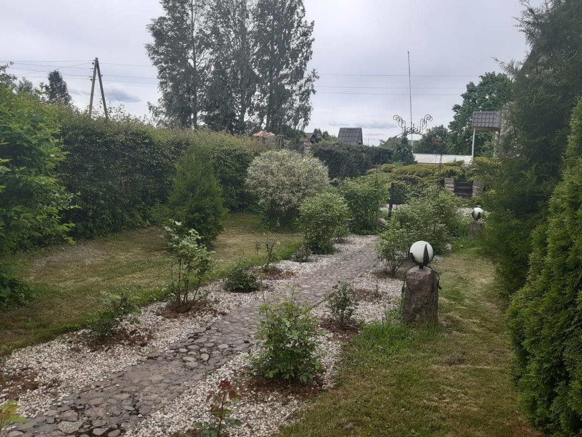 Viesu Nams "Laimes Pakavs" Hotel Straupe Eksteriør billede