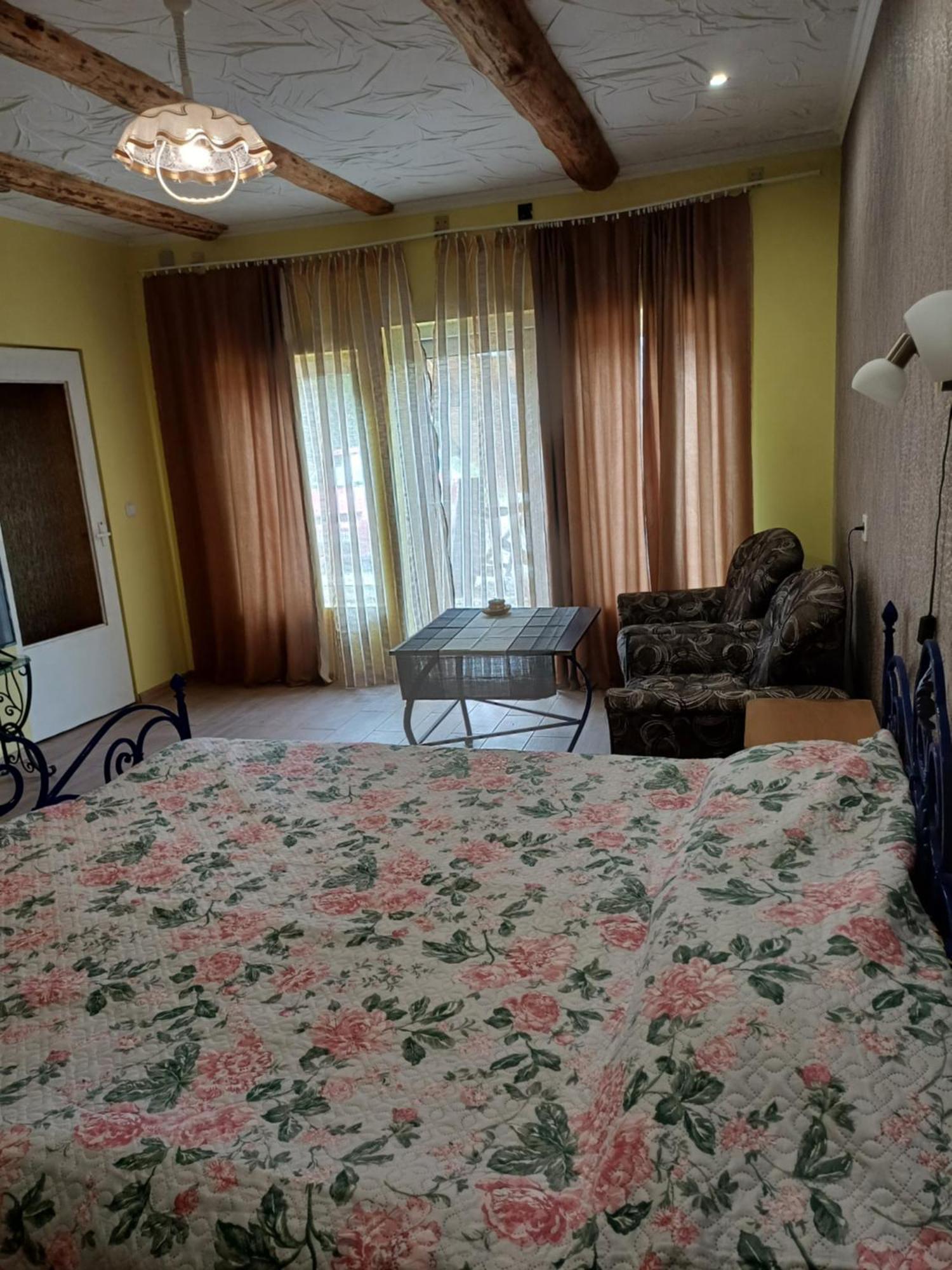Viesu Nams "Laimes Pakavs" Hotel Straupe Eksteriør billede
